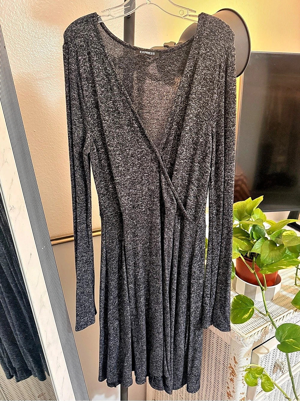Express Long Sleeve Midi Dress in Black